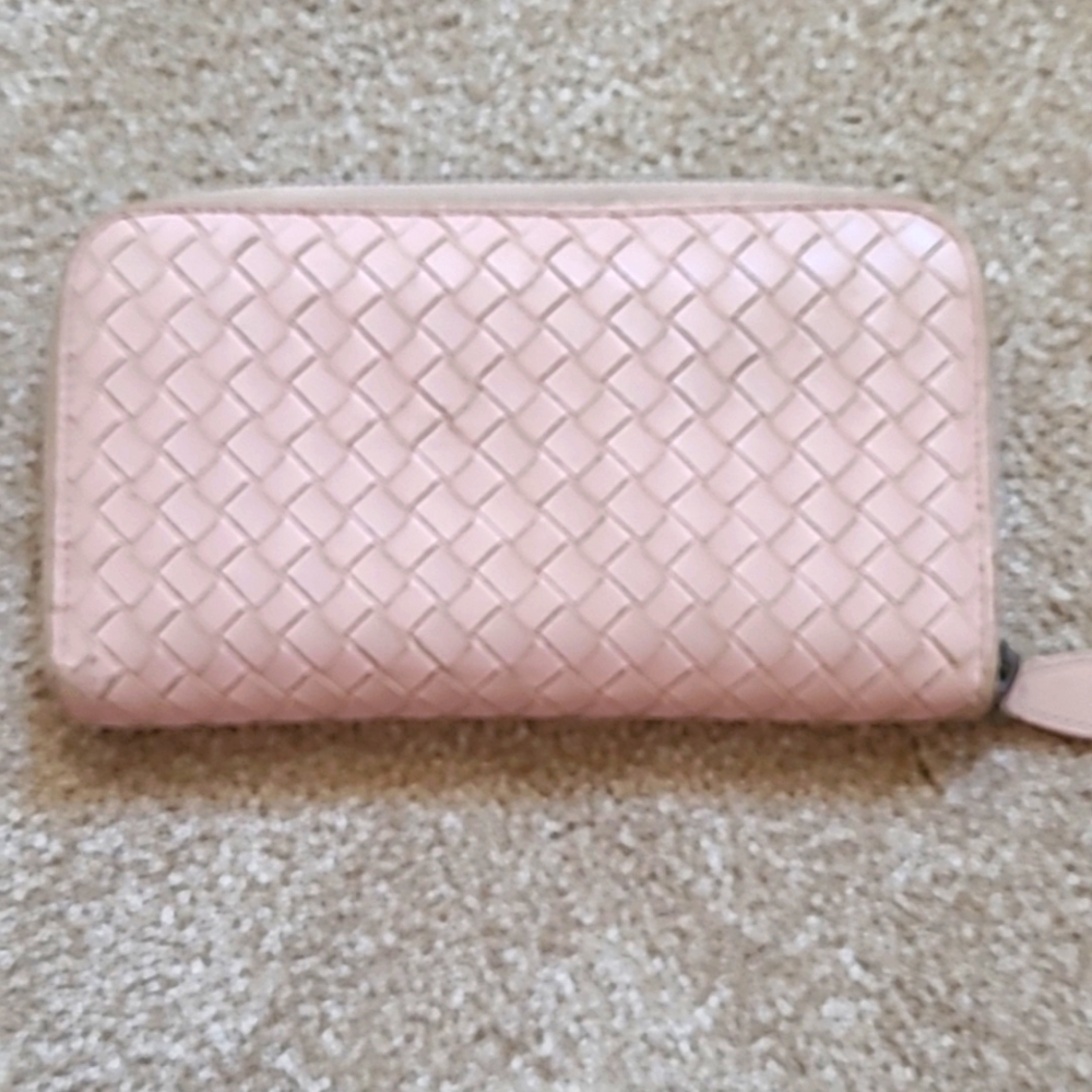 Bottega Zippy Wallet
